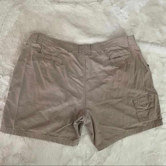 Men’s Khaki Cargo Shorts - Picture 3 of 4